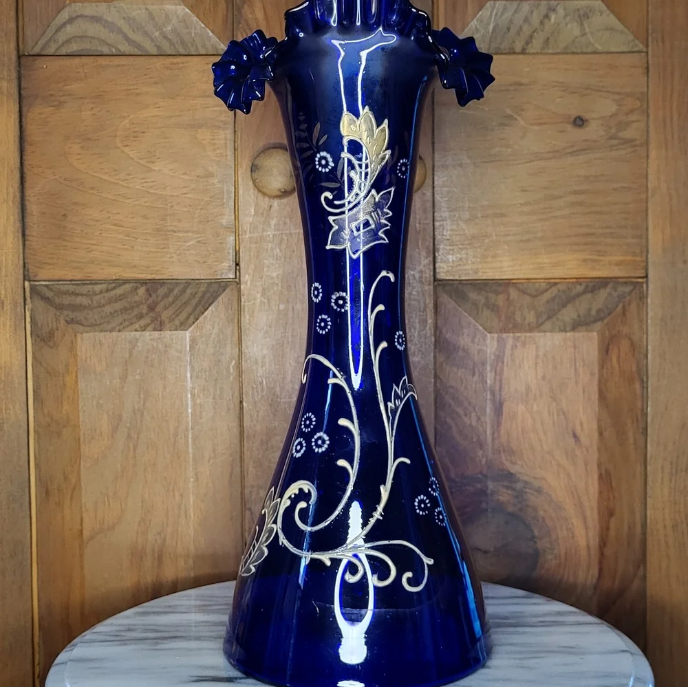 Glass Painted Vase - Picture 7 of 12